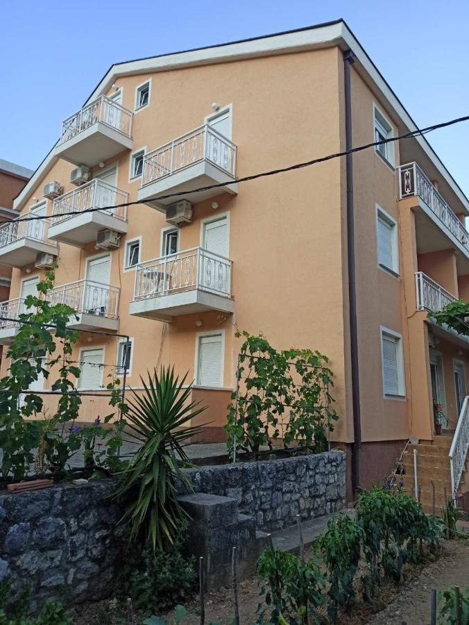 Apartments Parapid Будва Екстер'єр фото